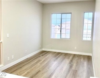 4595 Barnes Court - Photo Thumbnail 9