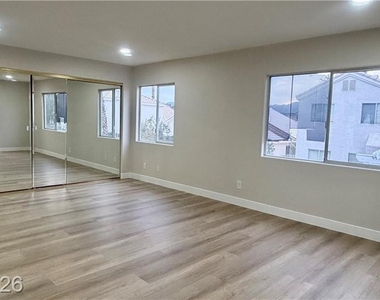 4595 Barnes Court - Photo Thumbnail 17