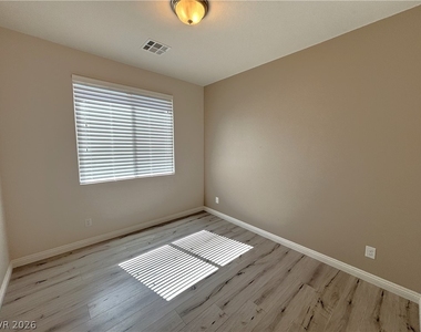 34 Vega Ridge Way - Photo Thumbnail 17