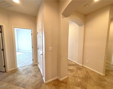 34 Vega Ridge Way - Photo Thumbnail 8