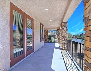 5389 Hollymead Drive - Photo Thumbnail 8