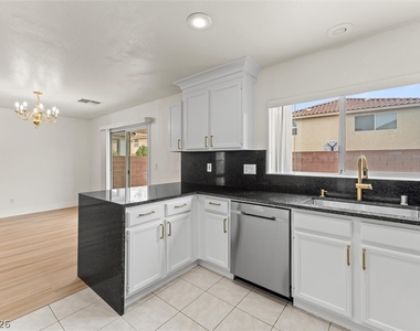 7660 Hope Valley Street - Photo Thumbnail 18