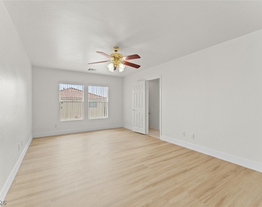 7660 Hope Valley Street - Photo Thumbnail 22