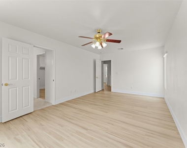 7660 Hope Valley Street - Photo Thumbnail 33