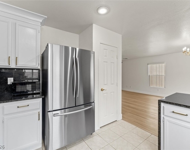 7660 Hope Valley Street - Photo Thumbnail 12