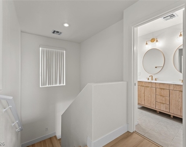7660 Hope Valley Street - Photo Thumbnail 5