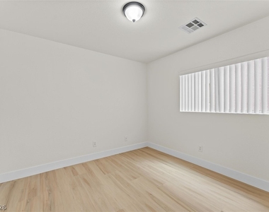 7660 Hope Valley Street - Photo Thumbnail 27