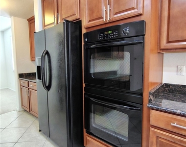 10095 Lady Apple Drive - Photo Thumbnail 6