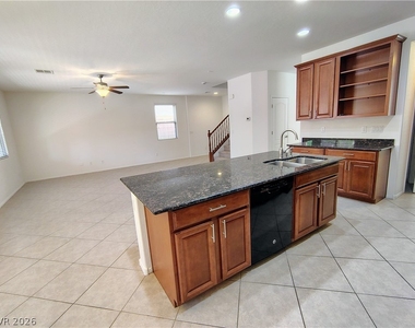 10095 Lady Apple Drive - Photo Thumbnail 4