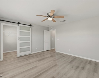 4061 Campeche Avenue - Photo Thumbnail 20