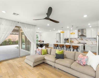 6 Sun Lily Lane - Photo Thumbnail 8
