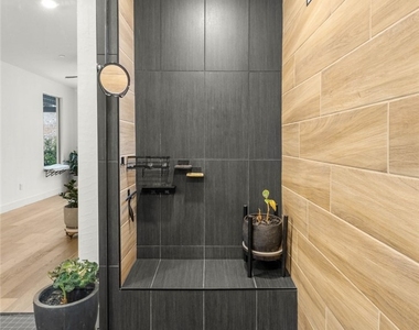 6 Sun Lily Lane - Photo Thumbnail 23