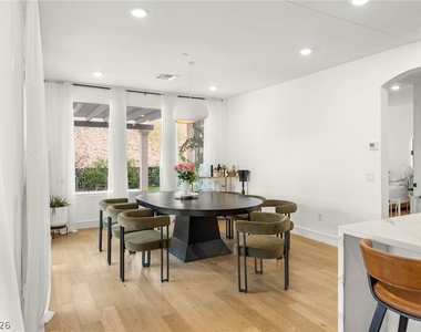 6 Sun Lily Lane - Photo Thumbnail 13