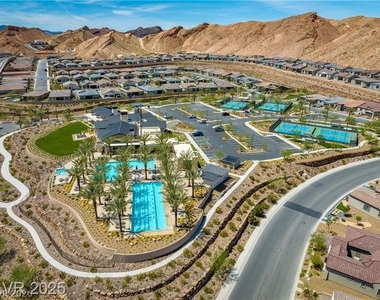 6 Sun Lily Lane - Photo Thumbnail 33