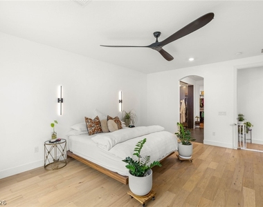 6 Sun Lily Lane - Photo Thumbnail 17
