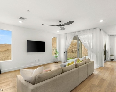6 Sun Lily Lane - Photo Thumbnail 6