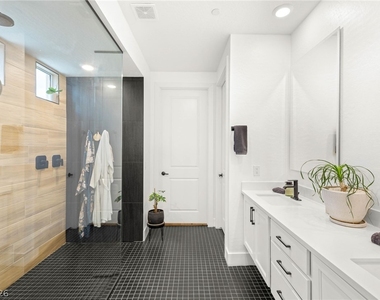 6 Sun Lily Lane - Photo Thumbnail 20