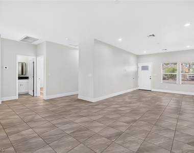 4078 Welter Avenue - Photo Thumbnail 1