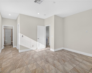 4078 Welter Avenue - Photo Thumbnail 5