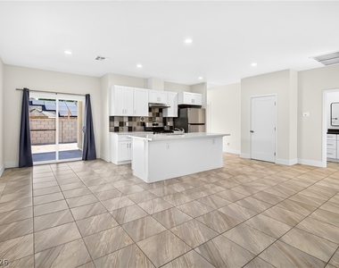 4078 Welter Avenue - Photo Thumbnail 3