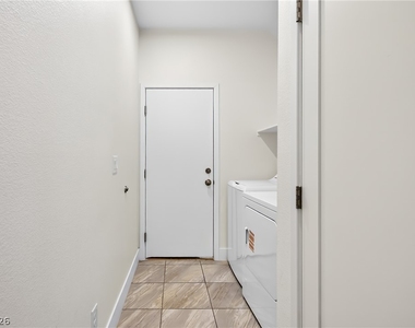 4078 Welter Avenue - Photo Thumbnail 15