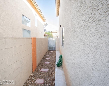 805 Old Mine Creek Lane - Photo Thumbnail 24