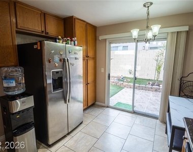 805 Old Mine Creek Lane - Photo Thumbnail 12