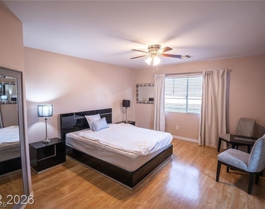 805 Old Mine Creek Lane - Photo Thumbnail 37