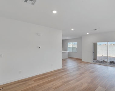 8328 Meridian Ridge Avenue - Photo Thumbnail 22