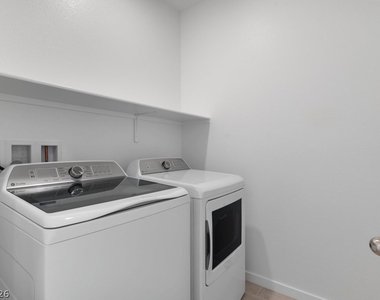 8328 Meridian Ridge Avenue - Photo Thumbnail 13