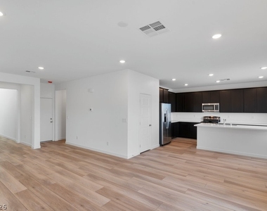 8328 Meridian Ridge Avenue - Photo Thumbnail 24