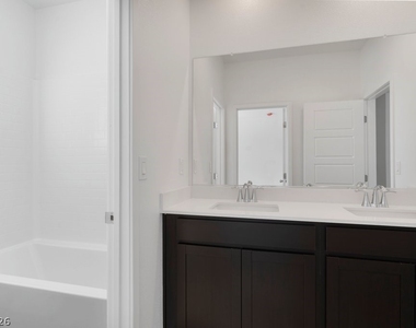 8328 Meridian Ridge Avenue - Photo Thumbnail 10