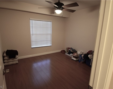8064 Teresita Avenue - Photo Thumbnail 13