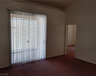 1420 E Pocahontas Avenue - Photo Thumbnail 8