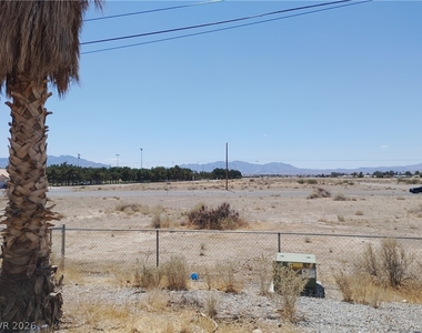 1420 E Pocahontas Avenue - Photo Thumbnail 20