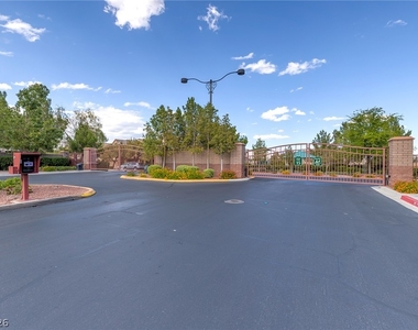 10289 Gibson Isle Drive - Photo Thumbnail 12