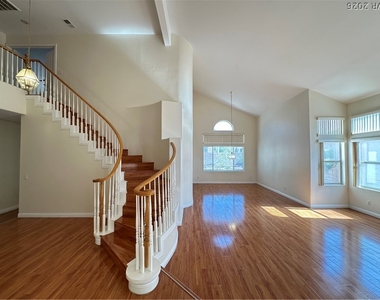 9242 Snow Flower Avenue - Photo Thumbnail 3