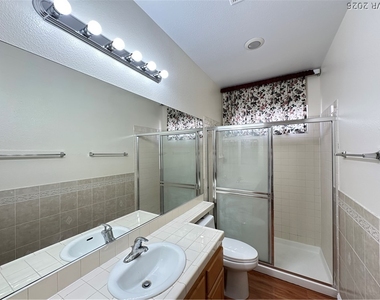 9242 Snow Flower Avenue - Photo Thumbnail 22