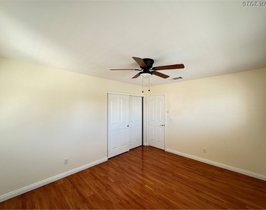 9242 Snow Flower Avenue - Photo Thumbnail 18