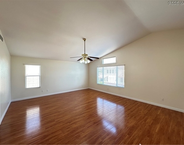 9242 Snow Flower Avenue - Photo Thumbnail 10