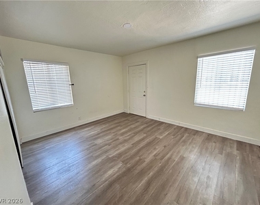 1711 Santa Paula Drive - Photo Thumbnail 7