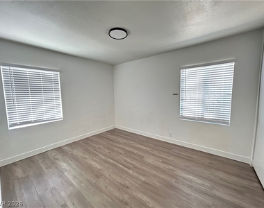 1711 Santa Paula Drive - Photo Thumbnail 10