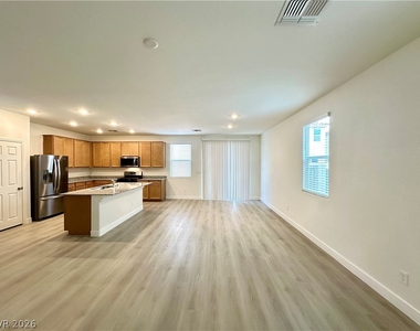 4090 Juniper Pear Avenue - Photo Thumbnail 3