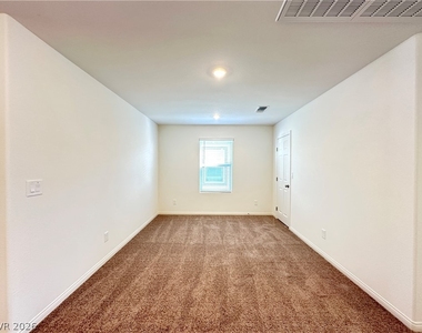 4090 Juniper Pear Avenue - Photo Thumbnail 20