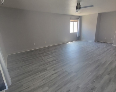 5916 Kenmore Street - Photo Thumbnail 17