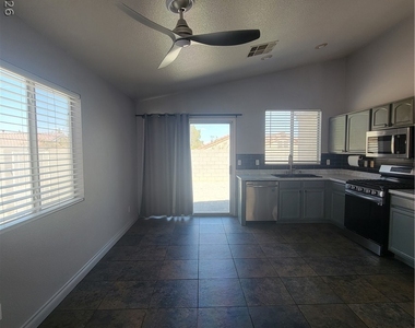 5916 Kenmore Street - Photo Thumbnail 3
