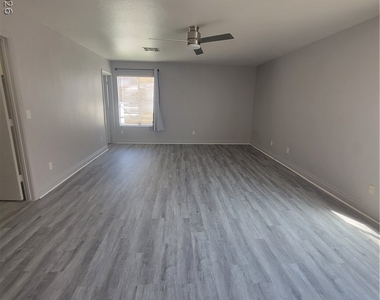 5916 Kenmore Street - Photo Thumbnail 16