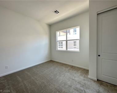 3341 Esker Ridge Avenue - Photo Thumbnail 17