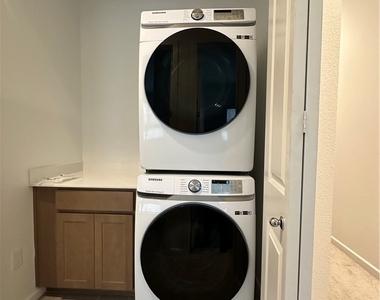 3341 Esker Ridge Avenue - Photo Thumbnail 26