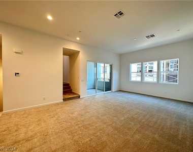 3341 Esker Ridge Avenue - Photo Thumbnail 2